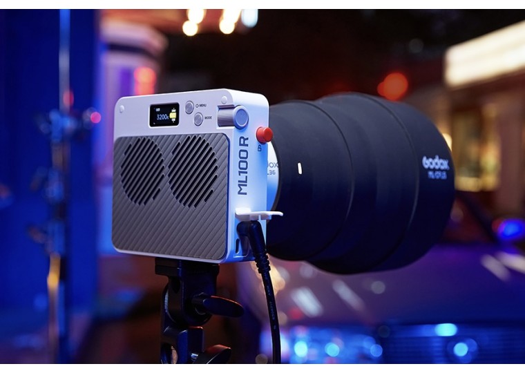 Lighting & Studio Equipment